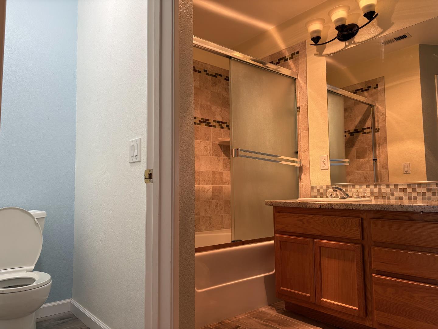 Detail Gallery Image 17 of 23 For 1605 Hermocilla Way, San Jose,  CA 95116 - 3 Beds | 2/1 Baths