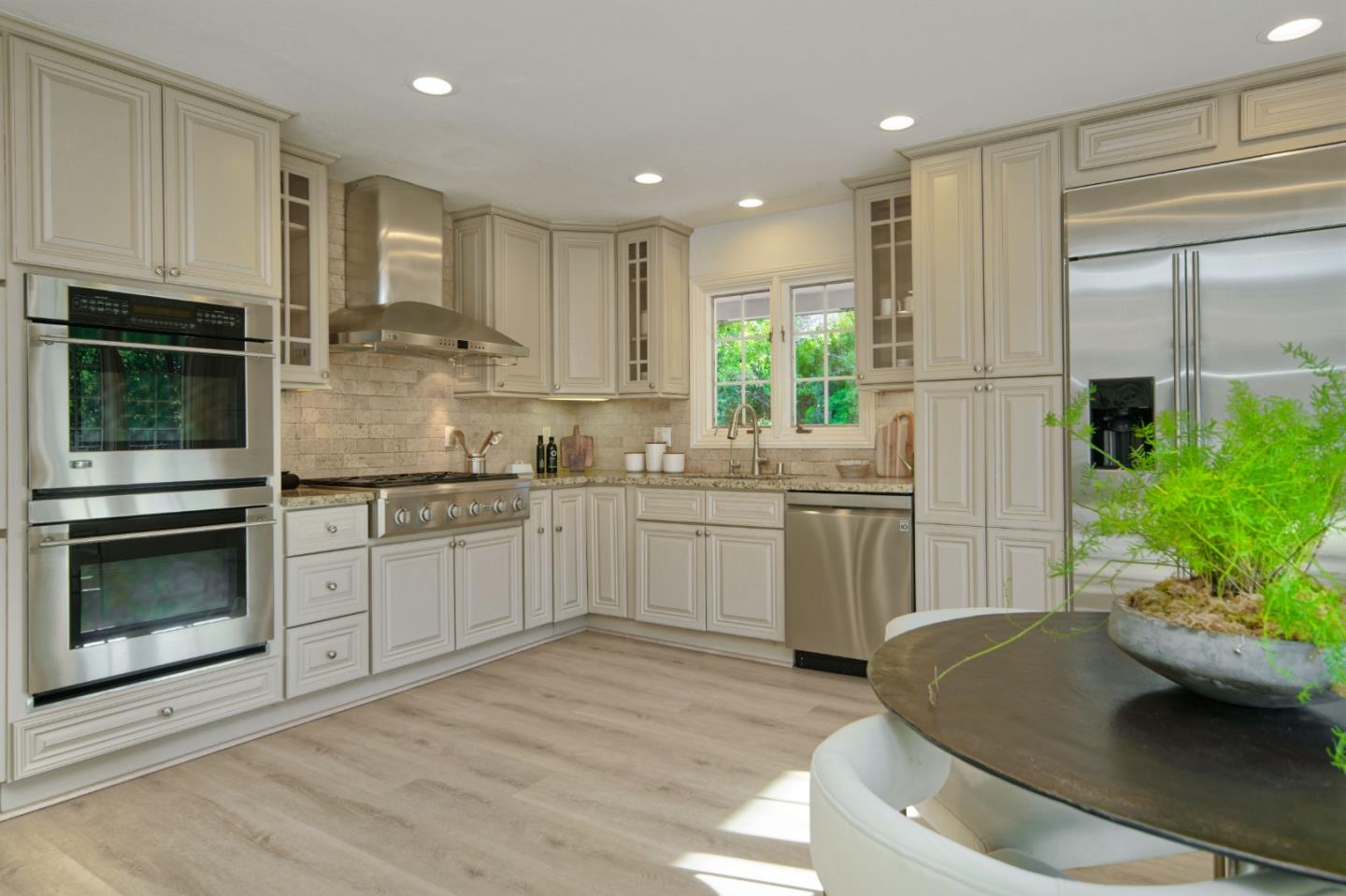 Detail Gallery Image 10 of 24 For 14429 Chester Ave, Saratoga,  CA 95070 - 5 Beds | 3/2 Baths