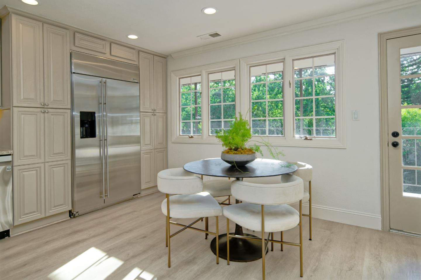 Detail Gallery Image 11 of 24 For 14429 Chester Ave, Saratoga,  CA 95070 - 5 Beds | 3/2 Baths