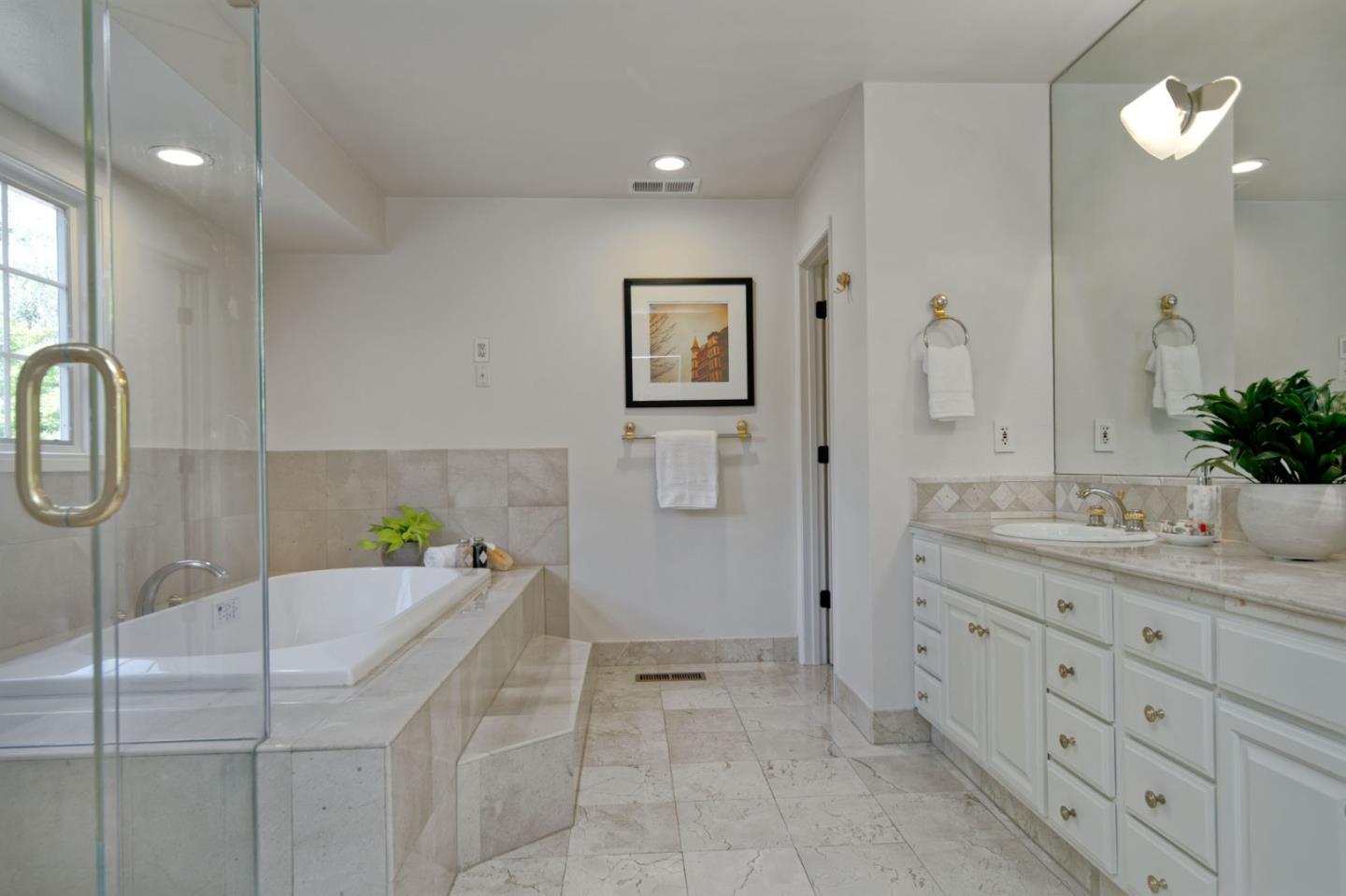 Detail Gallery Image 16 of 24 For 14429 Chester Ave, Saratoga,  CA 95070 - 5 Beds | 3/2 Baths