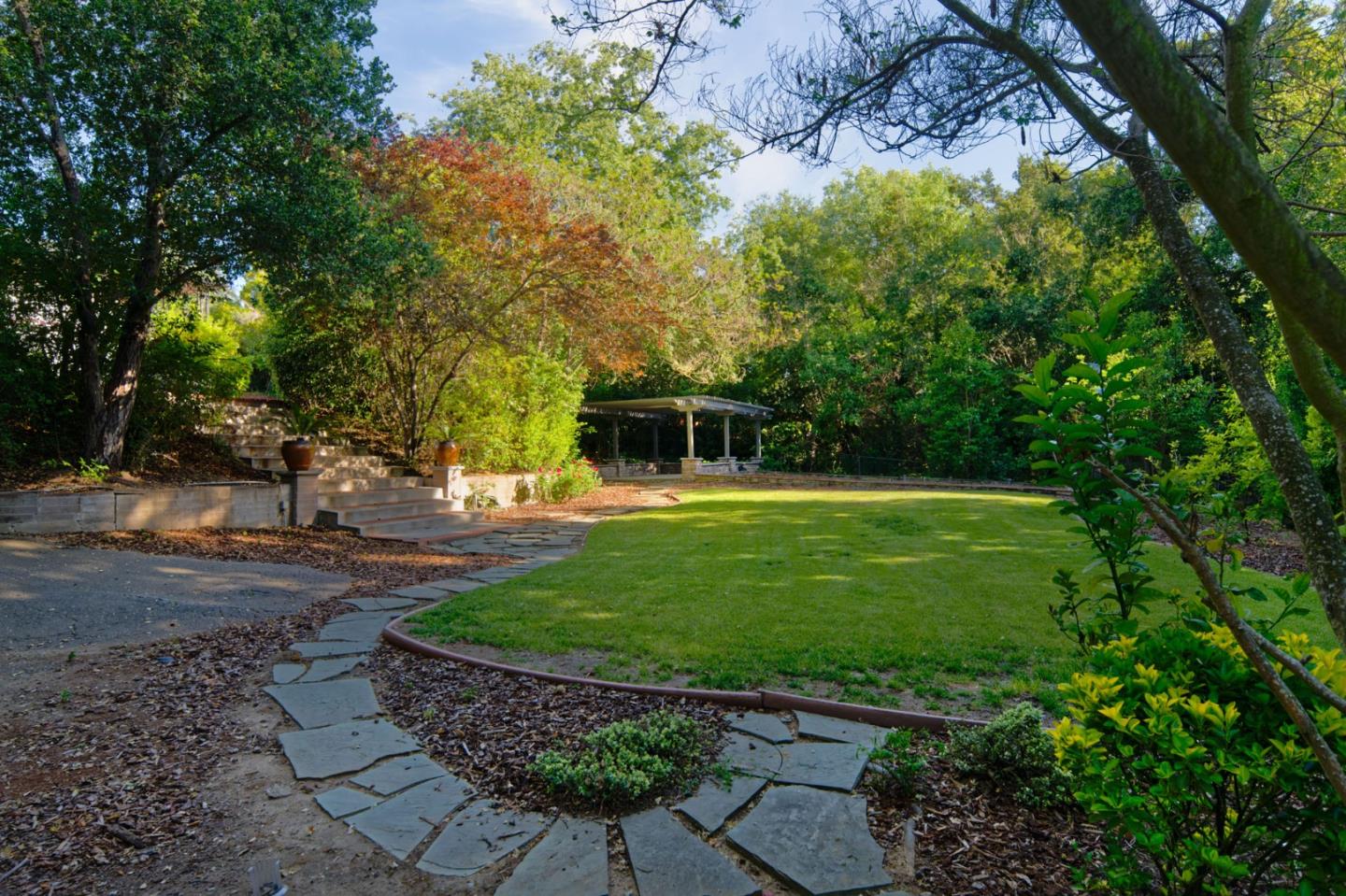 Detail Gallery Image 19 of 24 For 14429 Chester Ave, Saratoga,  CA 95070 - 5 Beds | 3/2 Baths