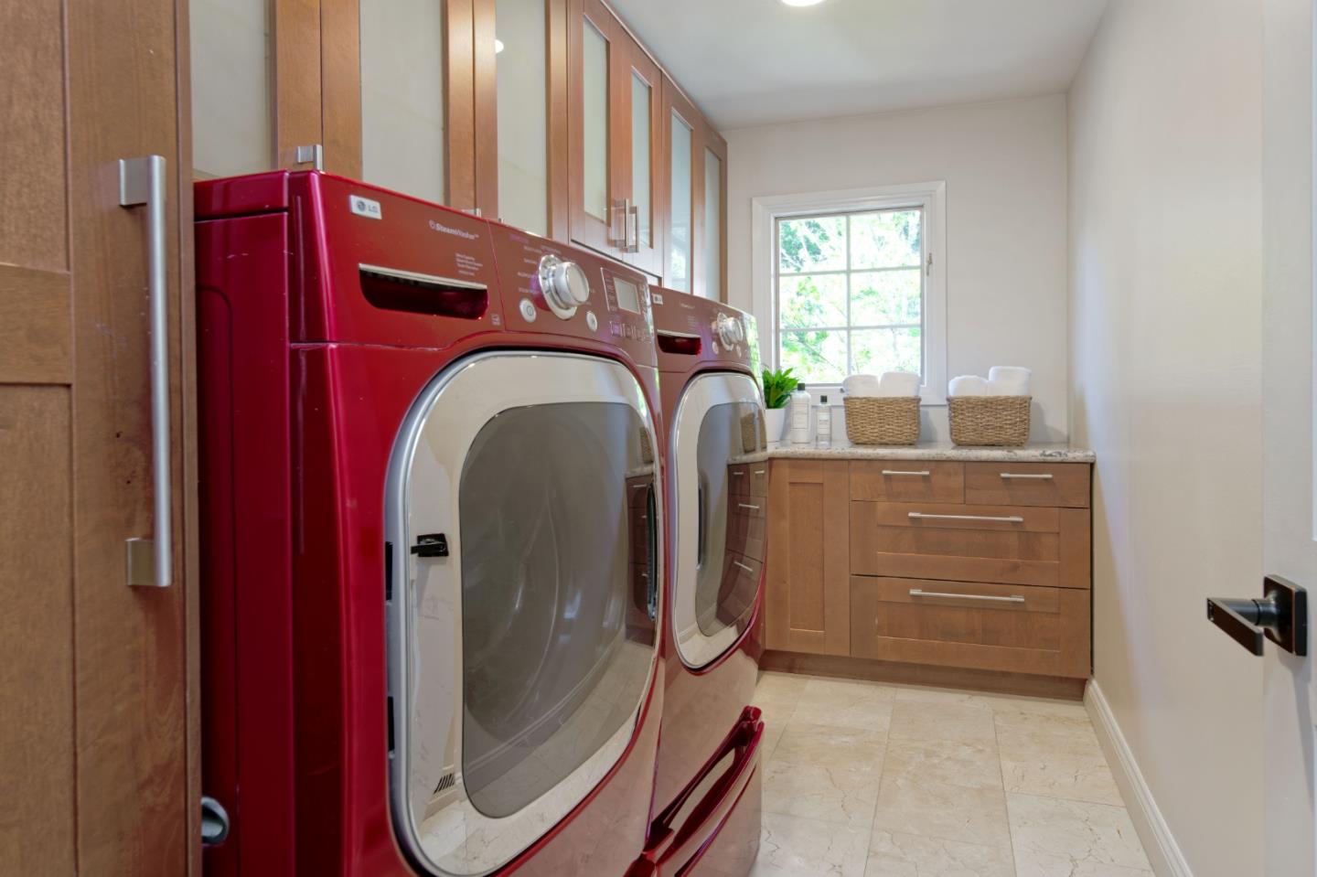 Detail Gallery Image 21 of 24 For 14429 Chester Ave, Saratoga,  CA 95070 - 5 Beds | 3/2 Baths