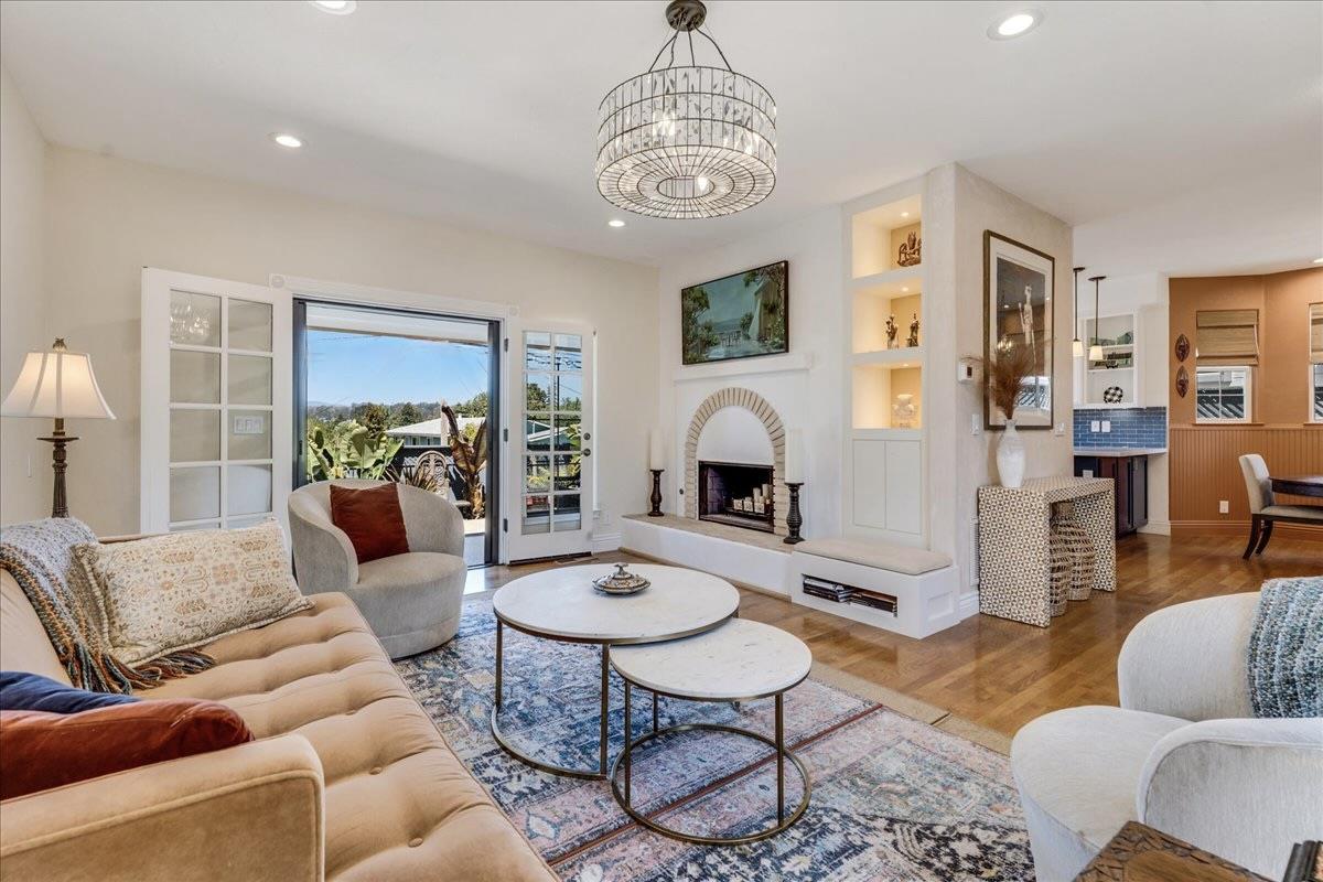 Detail Gallery Image 10 of 48 For 410 Monterey, Capitola,  CA 95010 - 3 Beds | 2 Baths