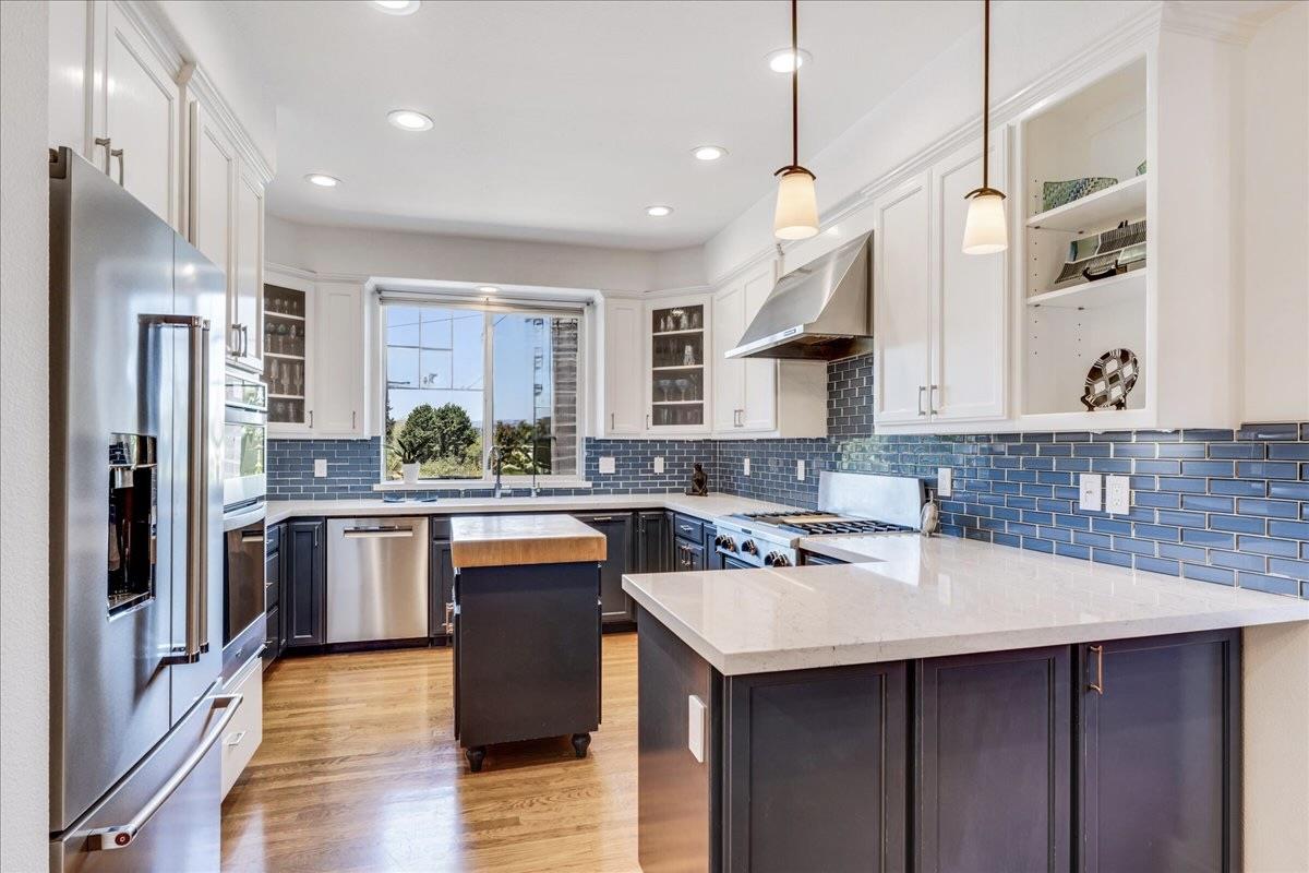 Detail Gallery Image 16 of 48 For 410 Monterey, Capitola,  CA 95010 - 3 Beds | 2 Baths