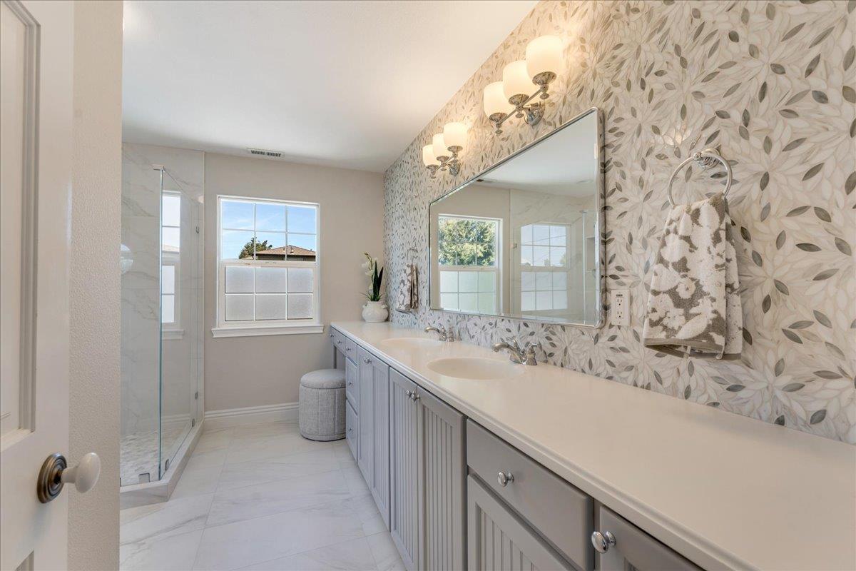 Detail Gallery Image 34 of 48 For 410 Monterey, Capitola,  CA 95010 - 3 Beds | 2 Baths