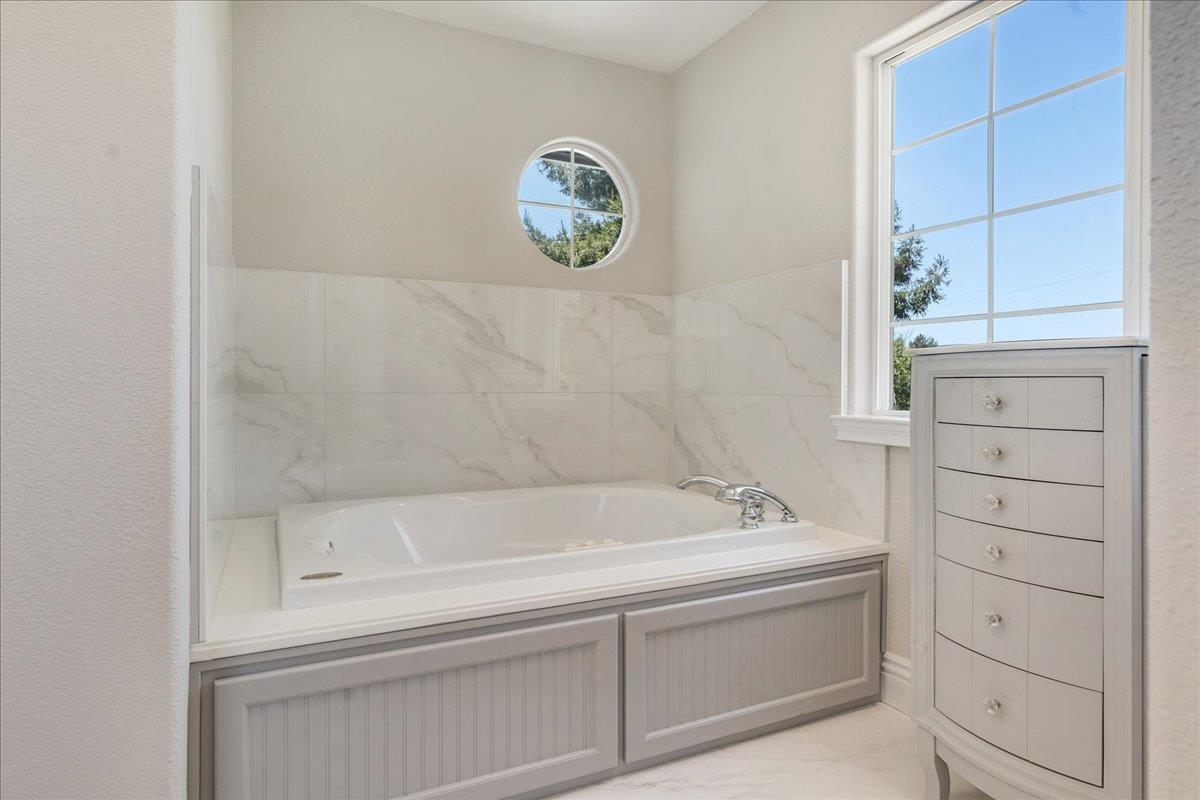 Detail Gallery Image 36 of 48 For 410 Monterey, Capitola,  CA 95010 - 3 Beds | 2 Baths