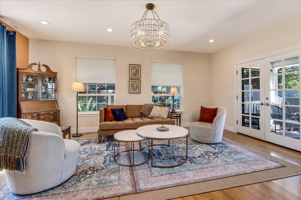 Detail Gallery Image 9 of 48 For 410 Monterey, Capitola,  CA 95010 - 3 Beds | 2 Baths