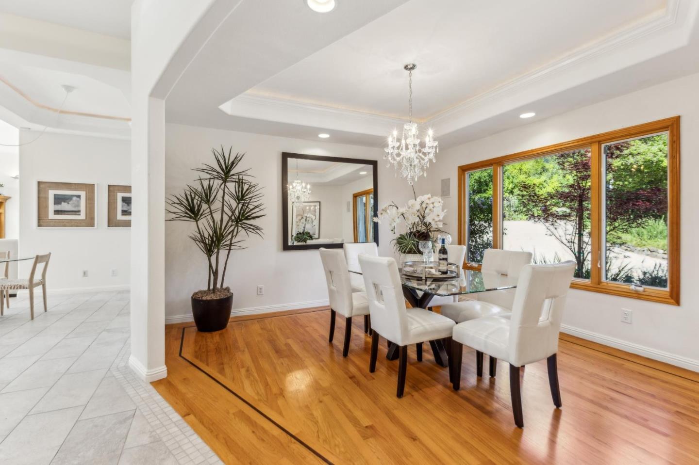 Detail Gallery Image 10 of 84 For 18500 Hillview Dr, Monte Sereno,  CA 95030 - 4 Beds | 4 Baths