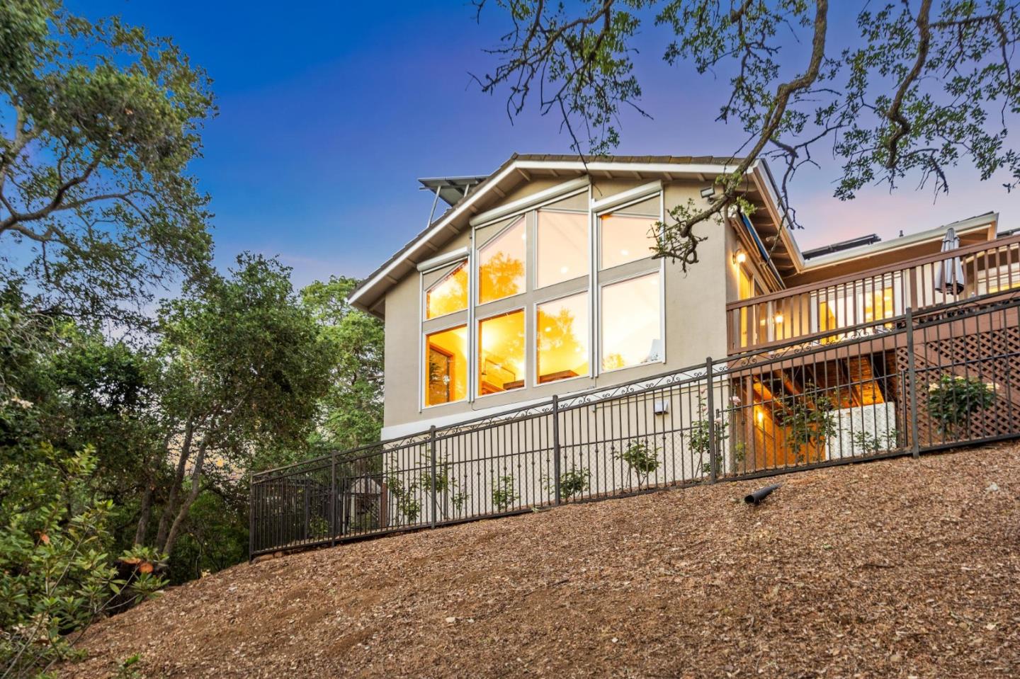 Detail Gallery Image 61 of 84 For 18500 Hillview Dr, Monte Sereno,  CA 95030 - 4 Beds | 4 Baths