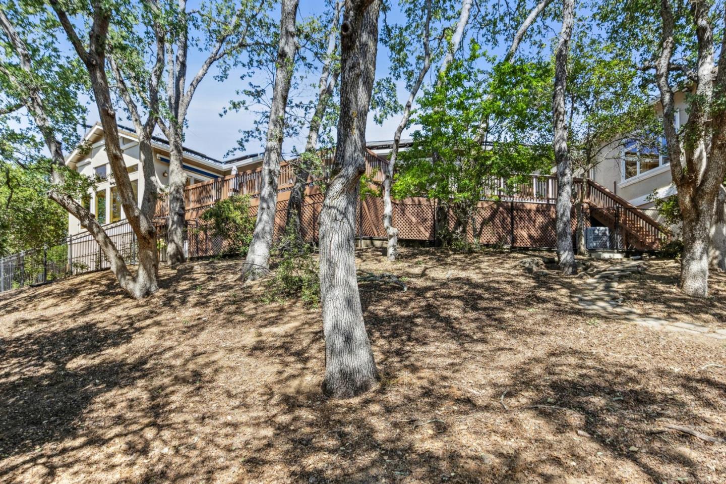 Detail Gallery Image 63 of 84 For 18500 Hillview Dr, Monte Sereno,  CA 95030 - 4 Beds | 4 Baths