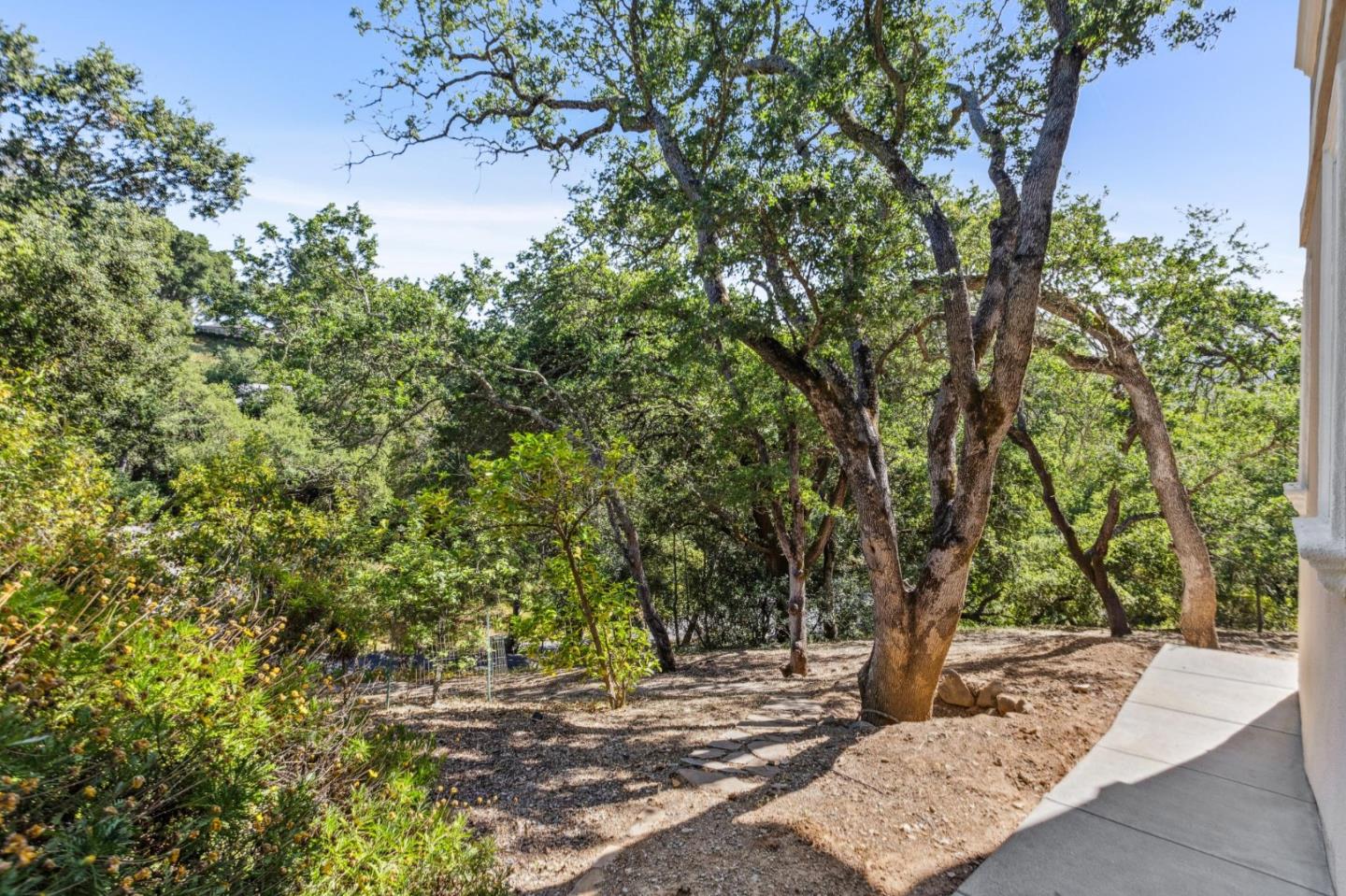 Detail Gallery Image 67 of 84 For 18500 Hillview Dr, Monte Sereno,  CA 95030 - 4 Beds | 4 Baths