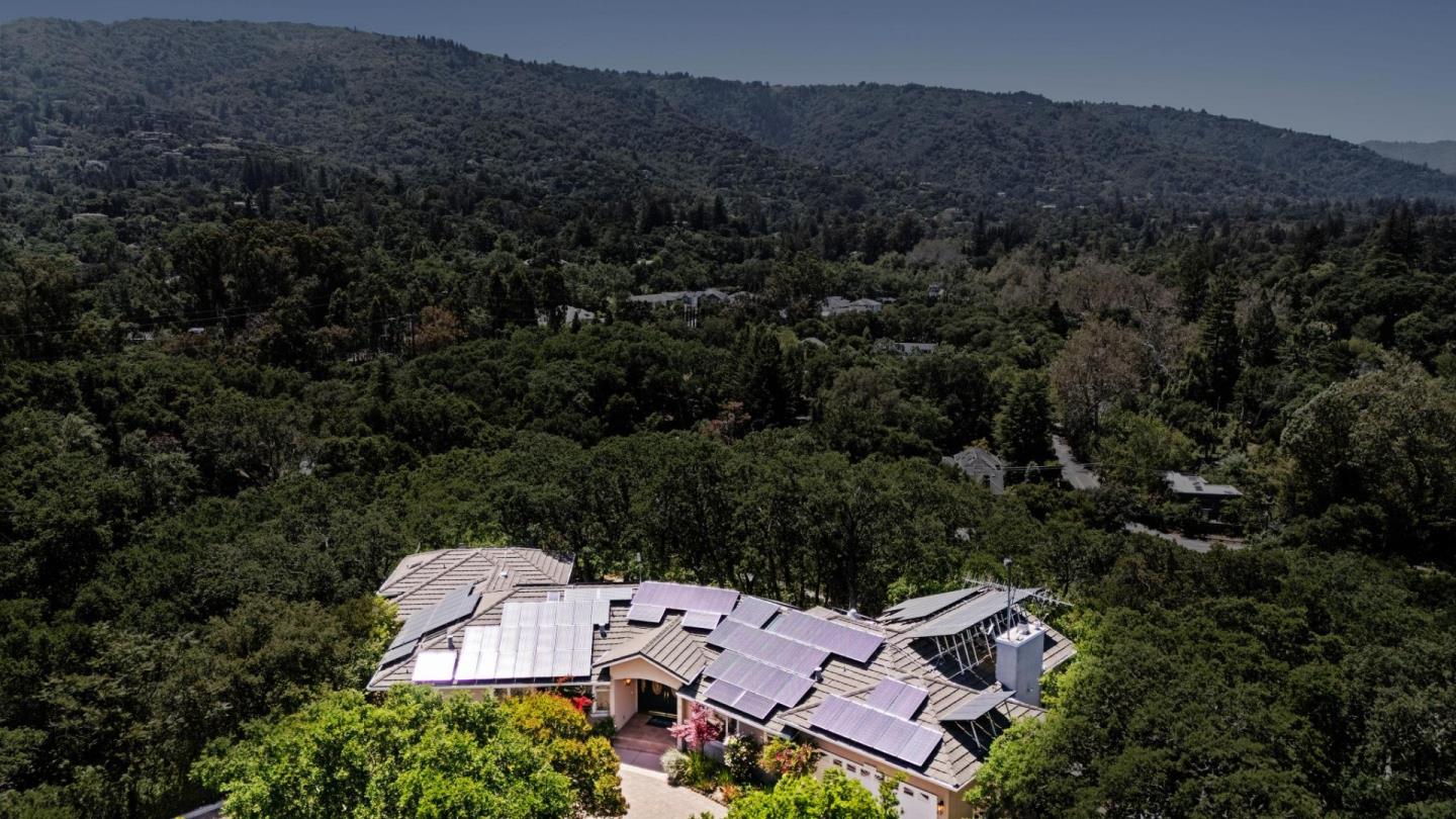 Detail Gallery Image 70 of 84 For 18500 Hillview Dr, Monte Sereno,  CA 95030 - 4 Beds | 4 Baths