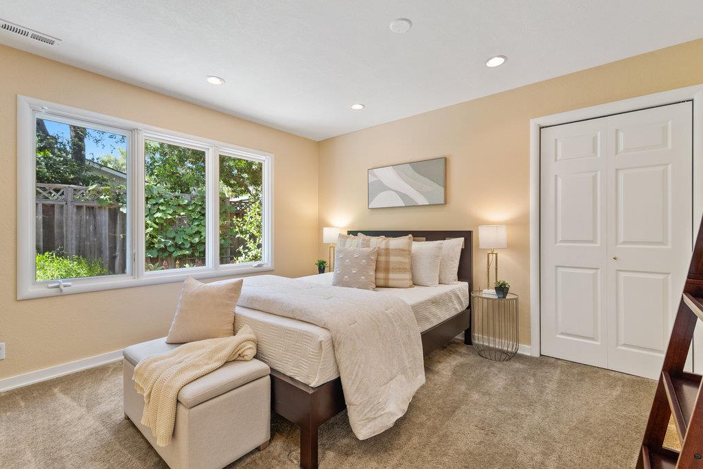 Detail Gallery Image 33 of 44 For 614 Graham Hill Rd, Santa Cruz,  CA 95060 - 3 Beds | 3 Baths