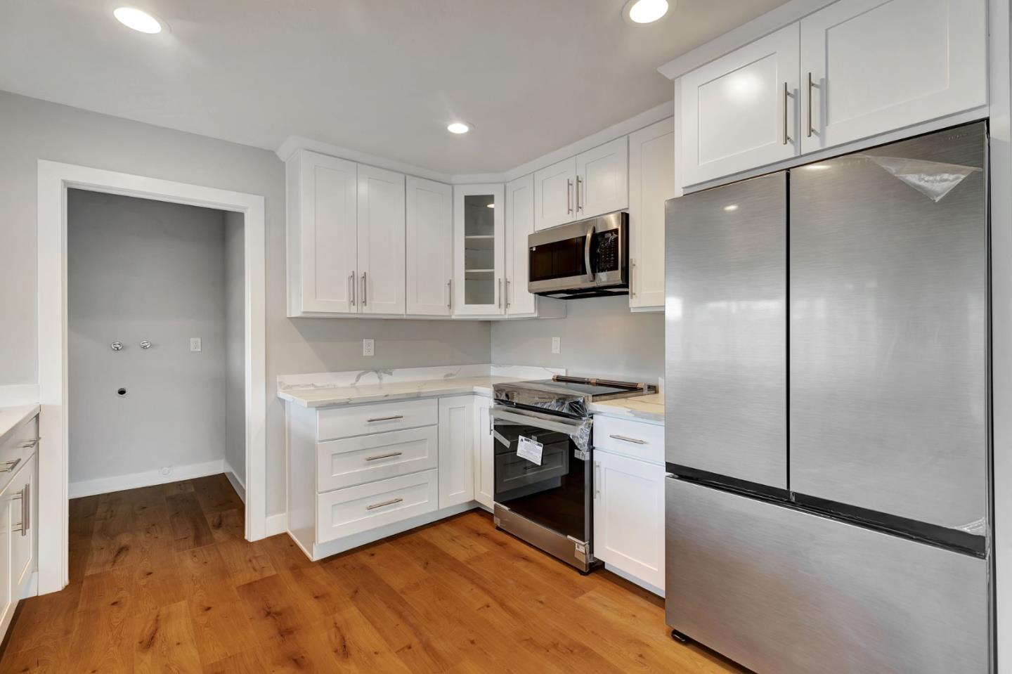 Detail Gallery Image 14 of 32 For 6097 Indian Ave, San Jose,  CA 95123 - 4 Beds | 2 Baths