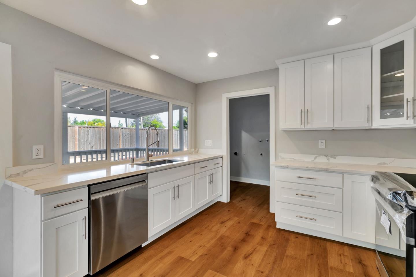 Detail Gallery Image 23 of 32 For 6097 Indian Ave, San Jose,  CA 95123 - 4 Beds | 2 Baths