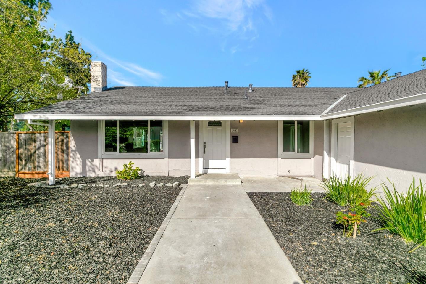 Detail Gallery Image 4 of 32 For 6097 Indian Ave, San Jose,  CA 95123 - 4 Beds | 2 Baths