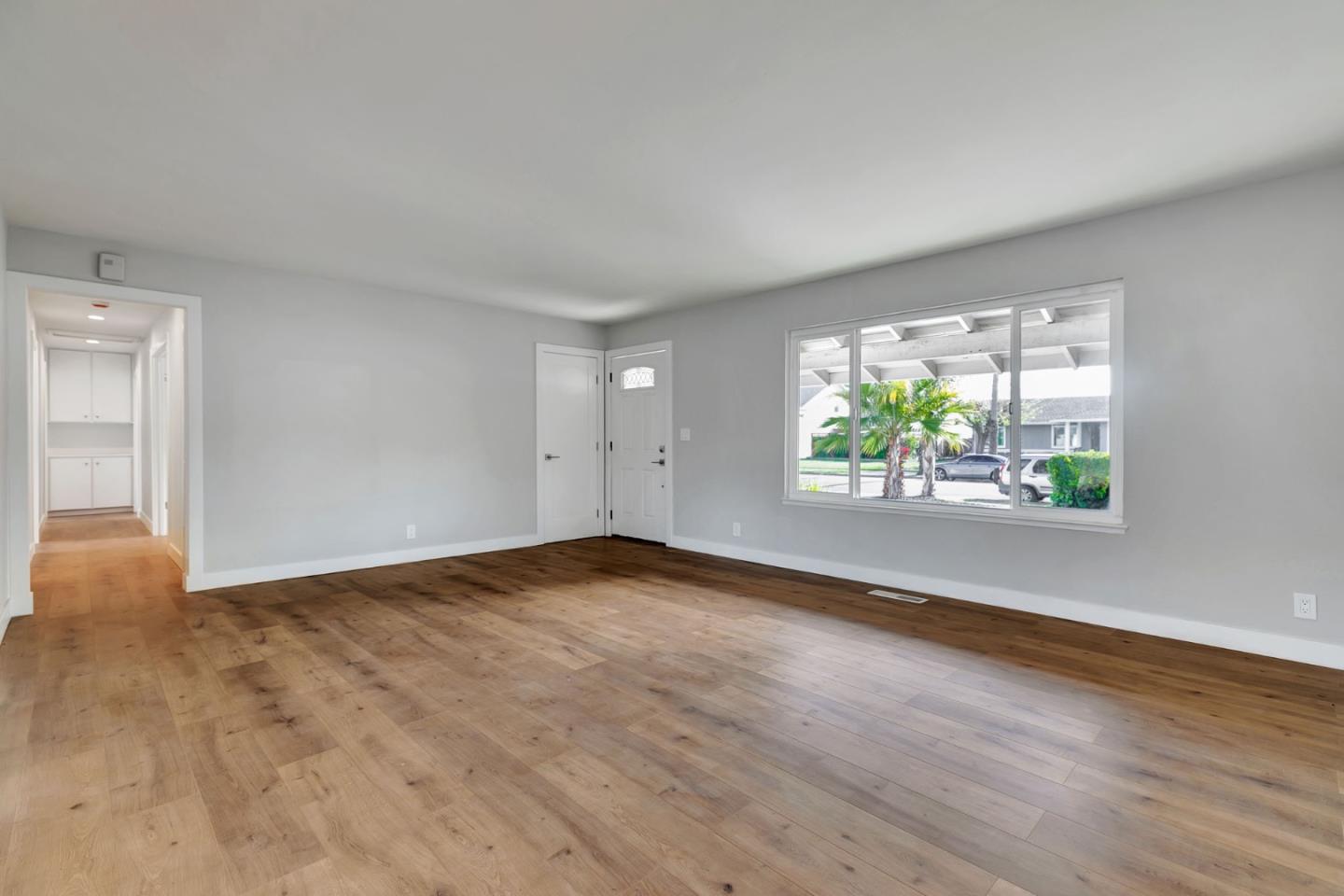 Detail Gallery Image 7 of 32 For 6097 Indian Ave, San Jose,  CA 95123 - 4 Beds | 2 Baths