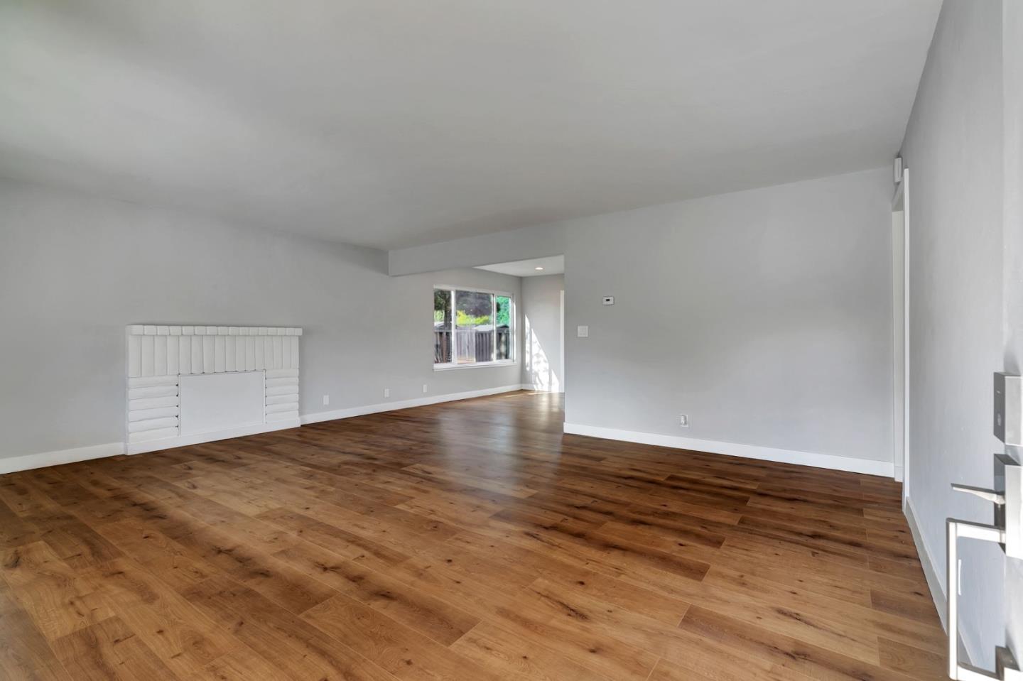 Detail Gallery Image 8 of 32 For 6097 Indian Ave, San Jose,  CA 95123 - 4 Beds | 2 Baths
