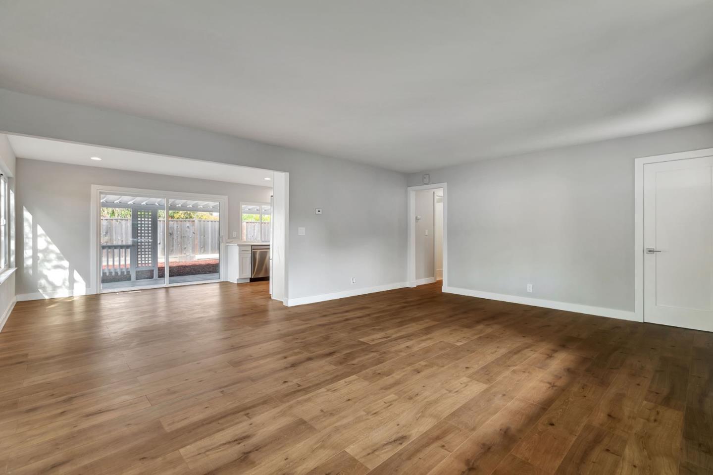 Detail Gallery Image 9 of 32 For 6097 Indian Ave, San Jose,  CA 95123 - 4 Beds | 2 Baths