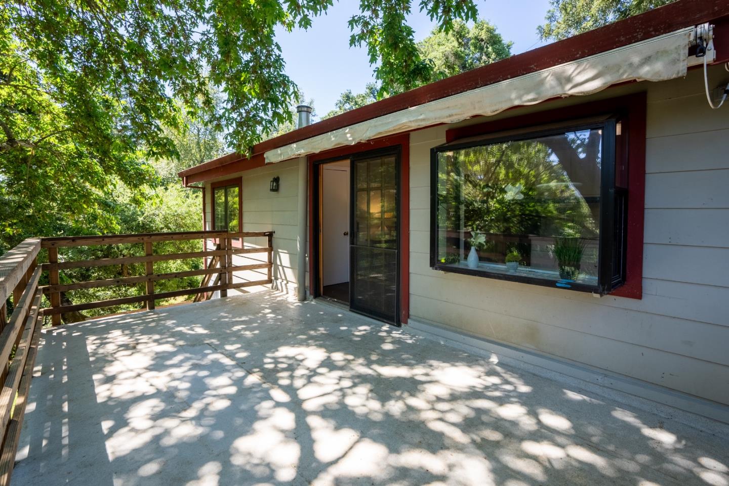 Detail Gallery Image 15 of 51 For 21412 Madrone Dr, Los Gatos,  CA 95033 - 3 Beds | 2 Baths