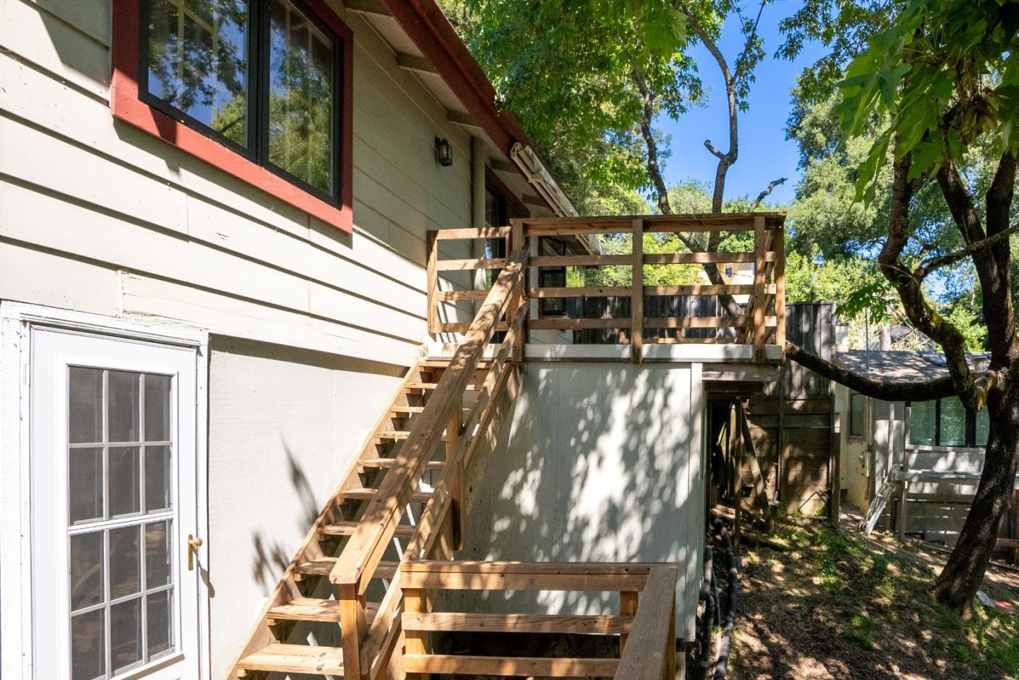Detail Gallery Image 16 of 51 For 21412 Madrone Dr, Los Gatos,  CA 95033 - 3 Beds | 2 Baths