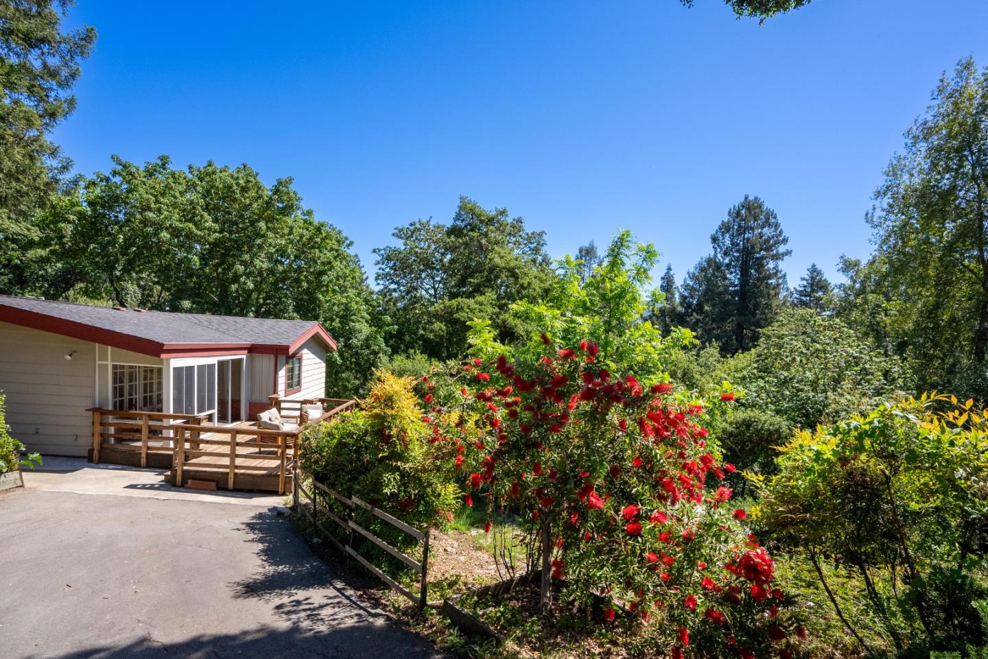 Detail Gallery Image 24 of 51 For 21412 Madrone Dr, Los Gatos,  CA 95033 - 3 Beds | 2 Baths