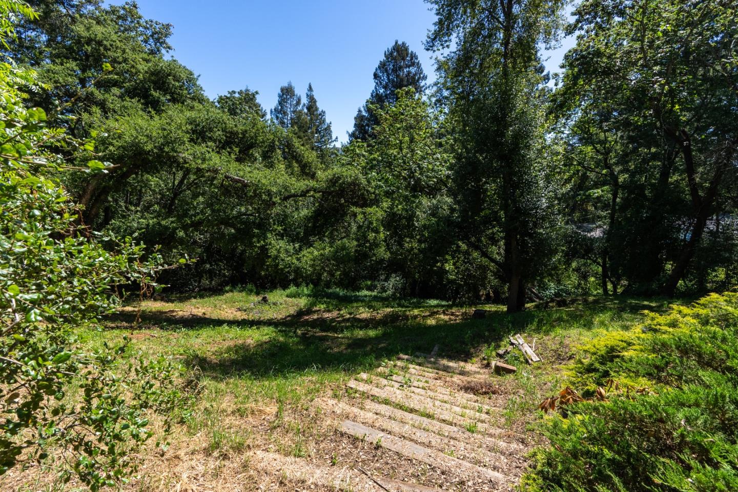 Detail Gallery Image 27 of 51 For 21412 Madrone Dr, Los Gatos,  CA 95033 - 3 Beds | 2 Baths