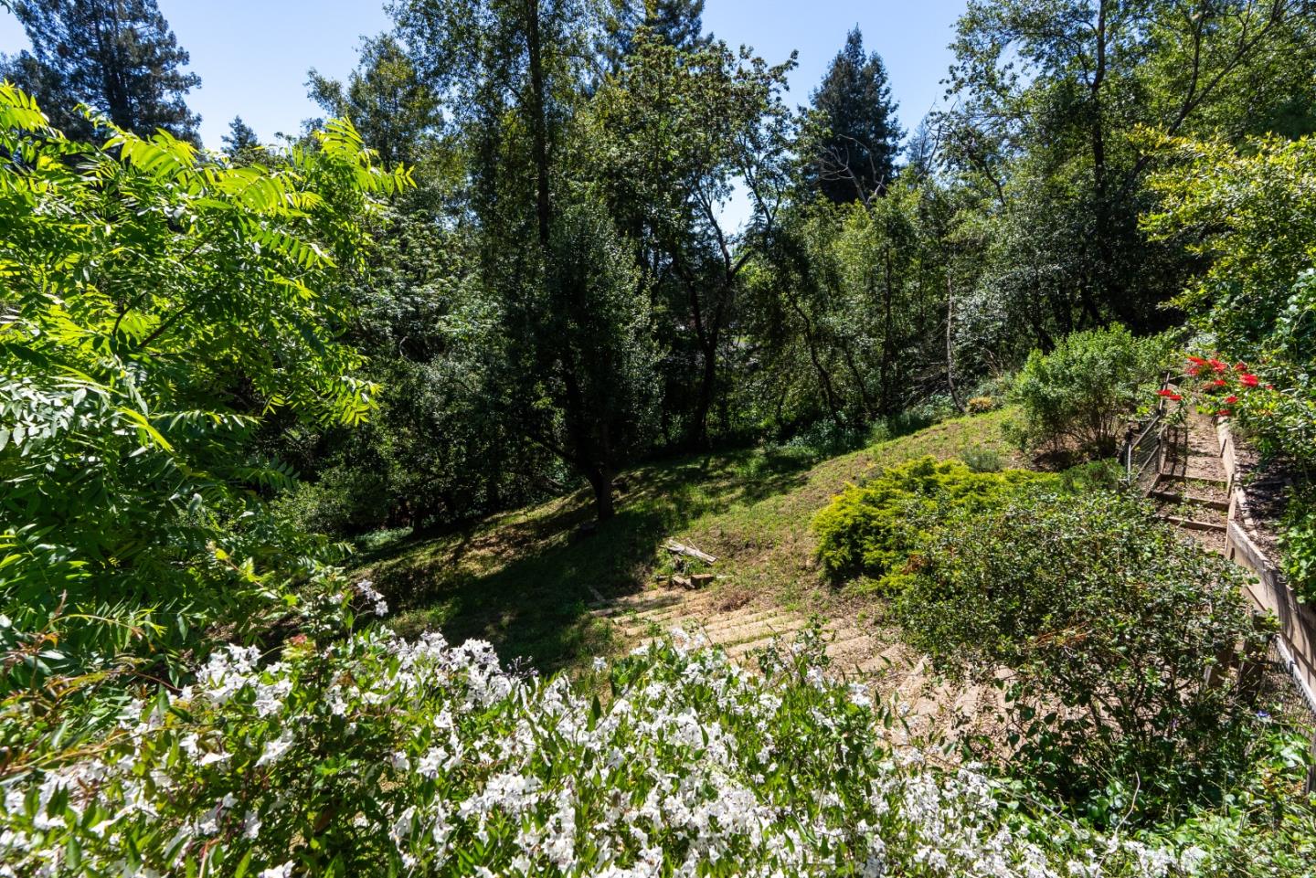 Detail Gallery Image 29 of 51 For 21412 Madrone Dr, Los Gatos,  CA 95033 - 3 Beds | 2 Baths