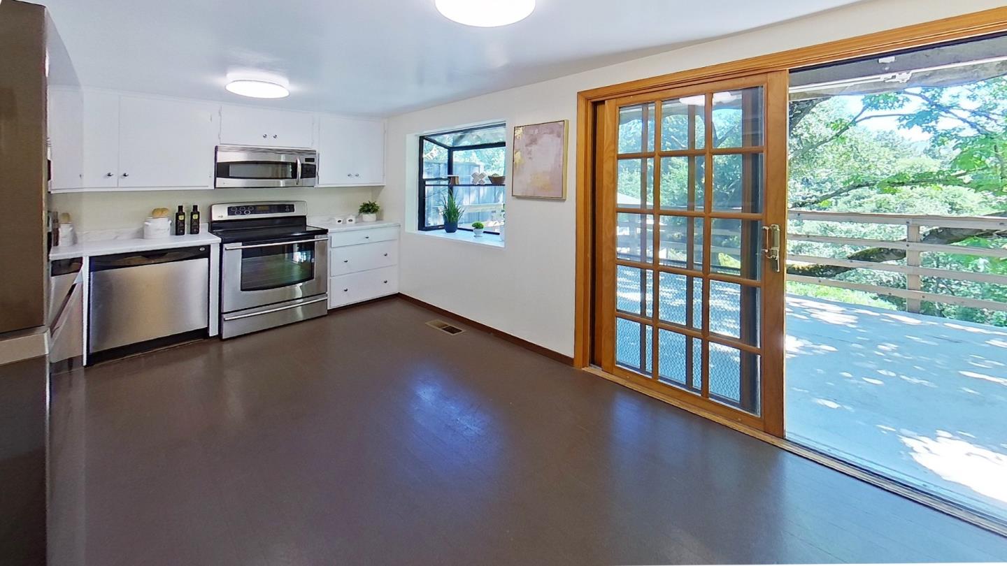 Detail Gallery Image 5 of 51 For 21412 Madrone Dr, Los Gatos,  CA 95033 - 3 Beds | 2 Baths
