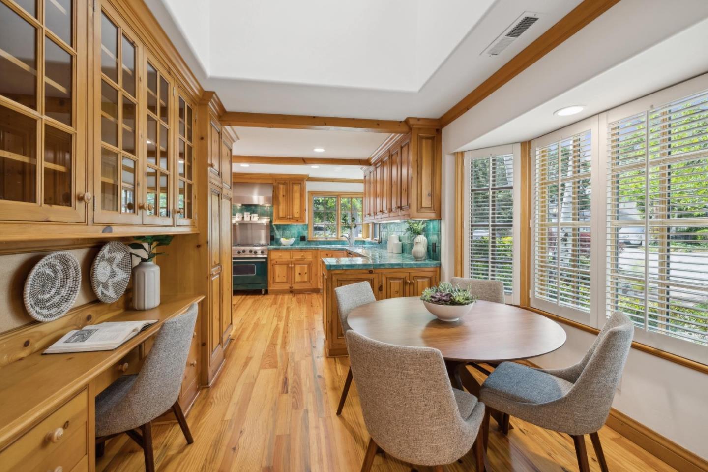Detail Gallery Image 18 of 44 For 655 Berry Ave, Los Altos,  CA 94024 - 3 Beds | 2 Baths