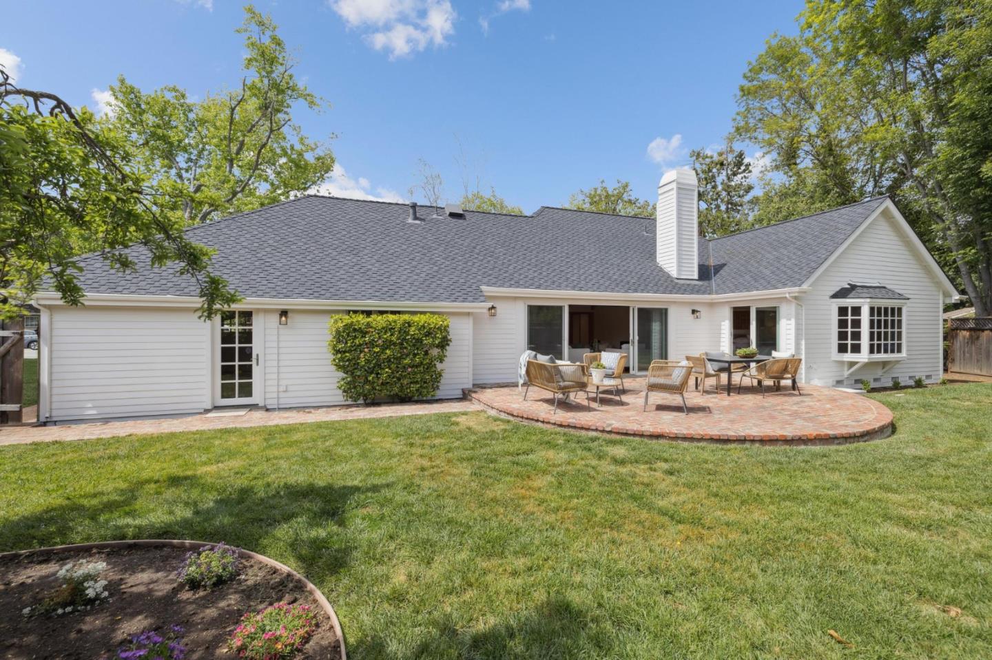Detail Gallery Image 40 of 44 For 655 Berry Ave, Los Altos,  CA 94024 - 3 Beds | 2 Baths