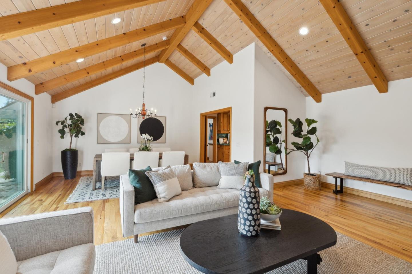 Detail Gallery Image 8 of 44 For 655 Berry Ave, Los Altos,  CA 94024 - 3 Beds | 2 Baths