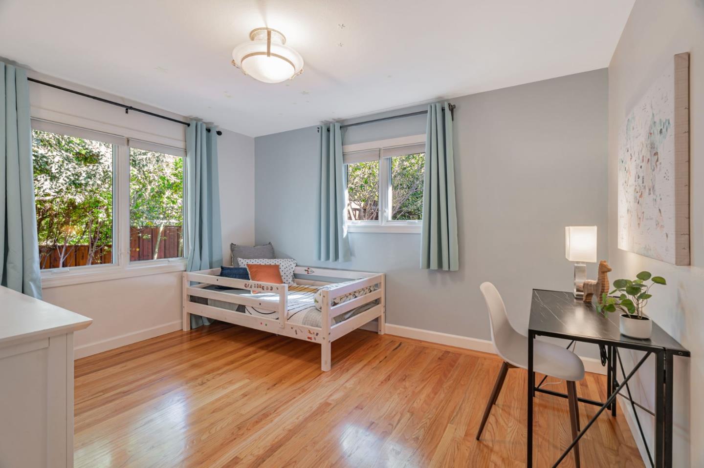 Detail Gallery Image 18 of 37 For 18665 Ravenwood Dr, Saratoga,  CA 95070 - 4 Beds | 2/1 Baths
