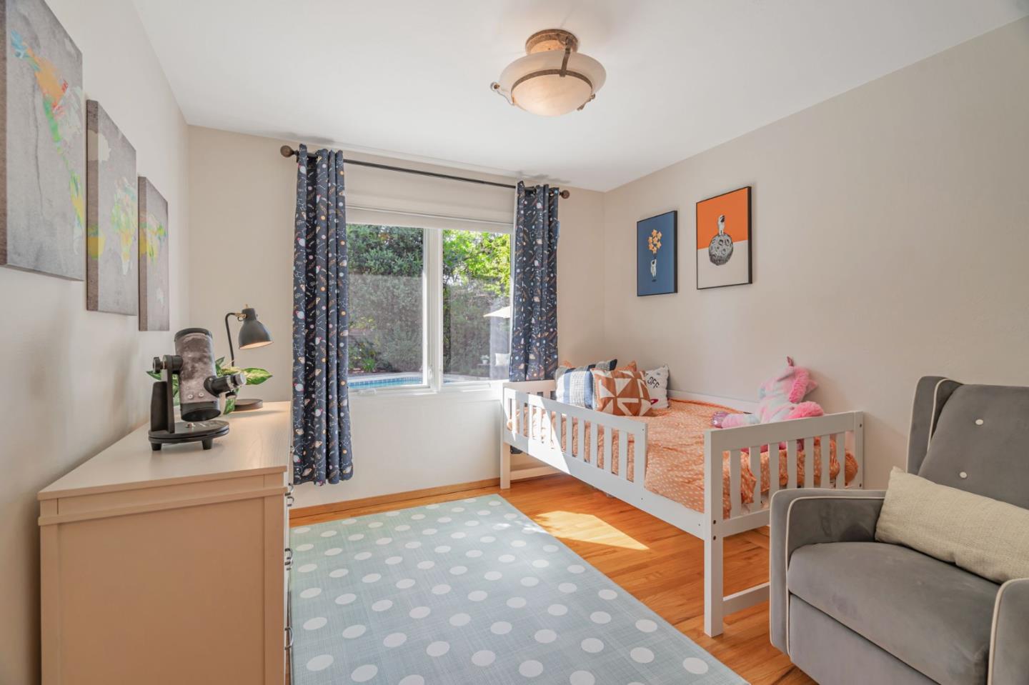 Detail Gallery Image 21 of 37 For 18665 Ravenwood Dr, Saratoga,  CA 95070 - 4 Beds | 2/1 Baths