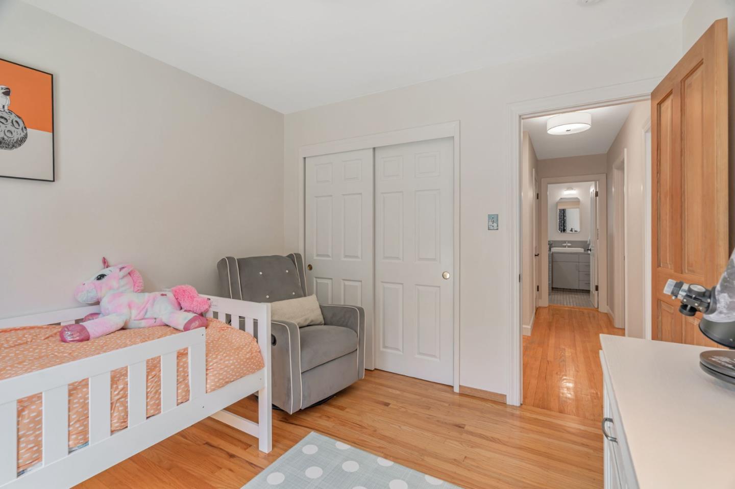Detail Gallery Image 22 of 37 For 18665 Ravenwood Dr, Saratoga,  CA 95070 - 4 Beds | 2/1 Baths