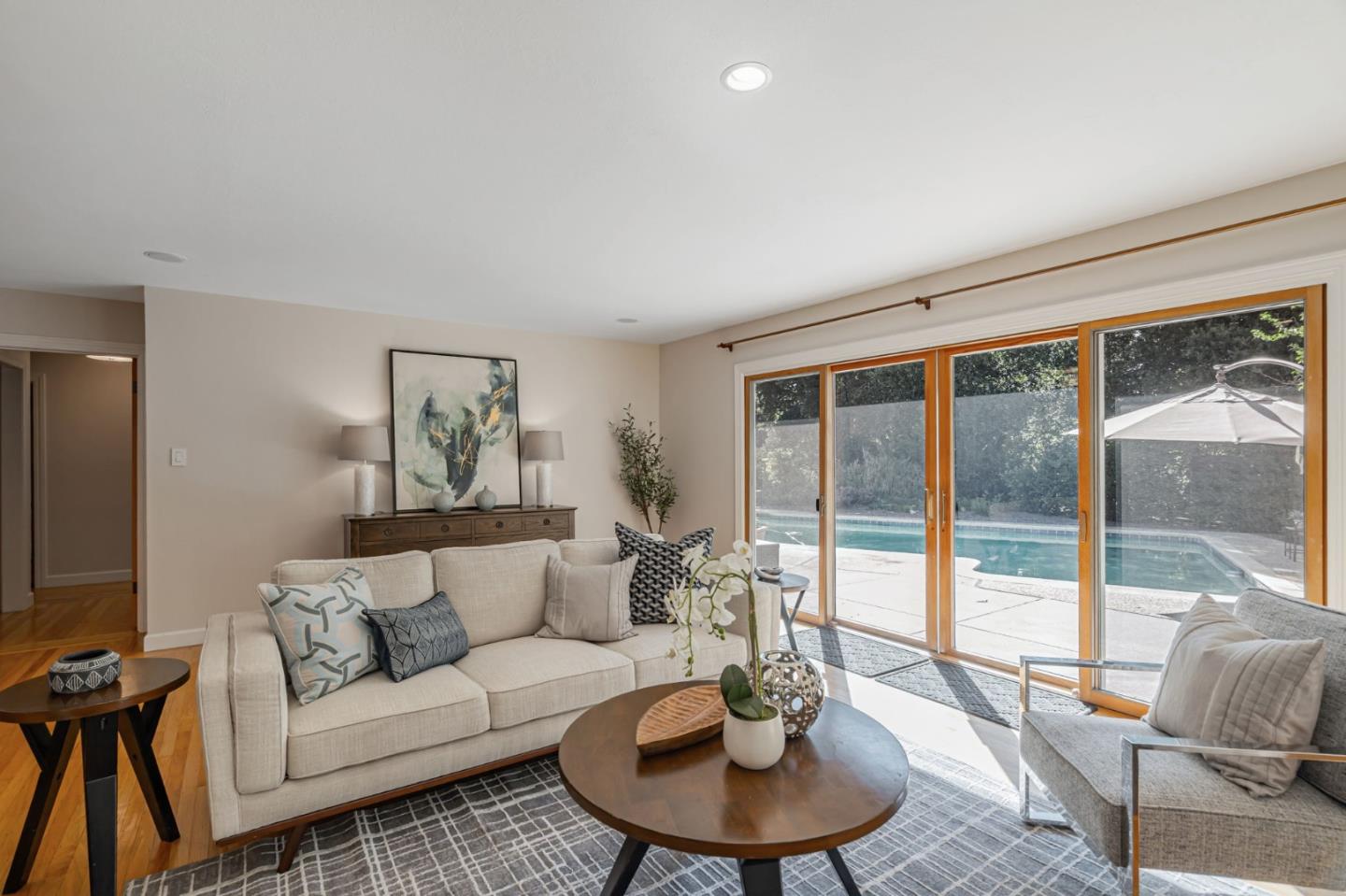 Detail Gallery Image 5 of 37 For 18665 Ravenwood Dr, Saratoga,  CA 95070 - 4 Beds | 2/1 Baths