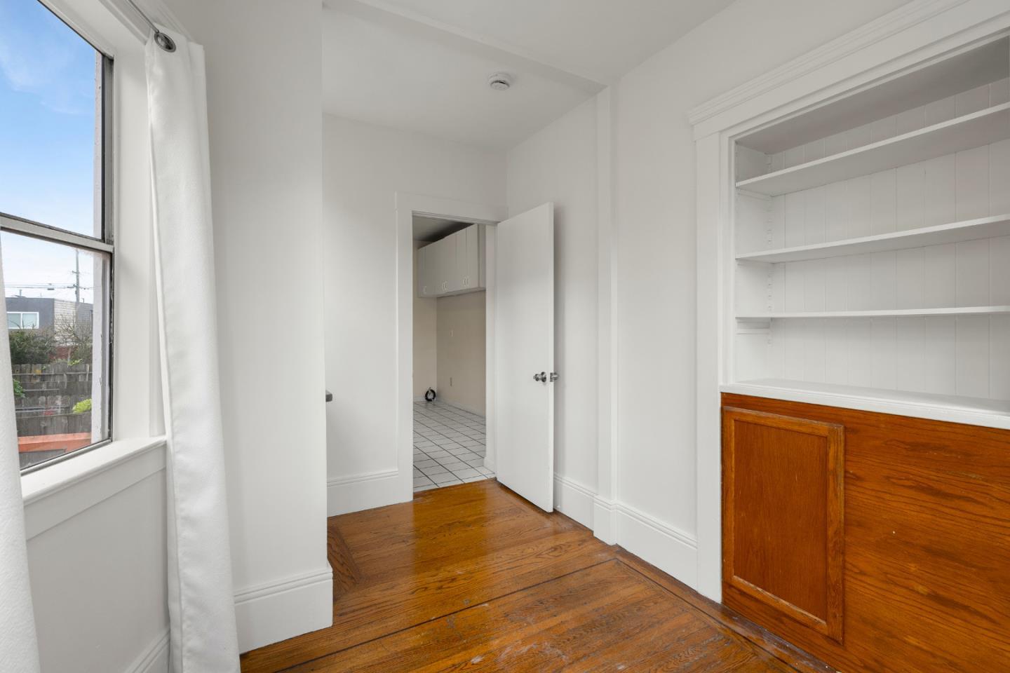 Detail Gallery Image 17 of 37 For 189 Lee Ave, San Francisco,  CA 94112 - 6 Beds | 3 Baths