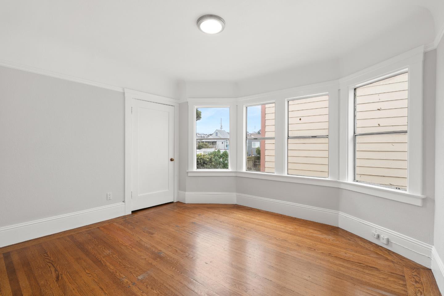 Detail Gallery Image 23 of 37 For 189 Lee Ave, San Francisco,  CA 94112 - 6 Beds | 3 Baths