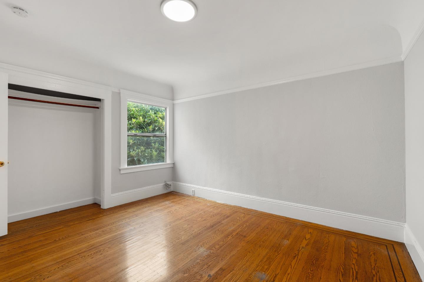 Detail Gallery Image 29 of 37 For 189 Lee Ave, San Francisco,  CA 94112 - 6 Beds | 3 Baths