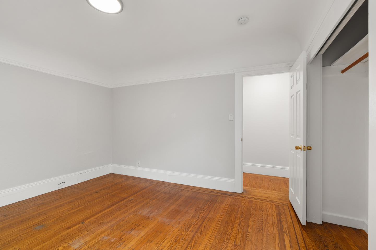 Detail Gallery Image 31 of 37 For 189 Lee Ave, San Francisco,  CA 94112 - 6 Beds | 3 Baths