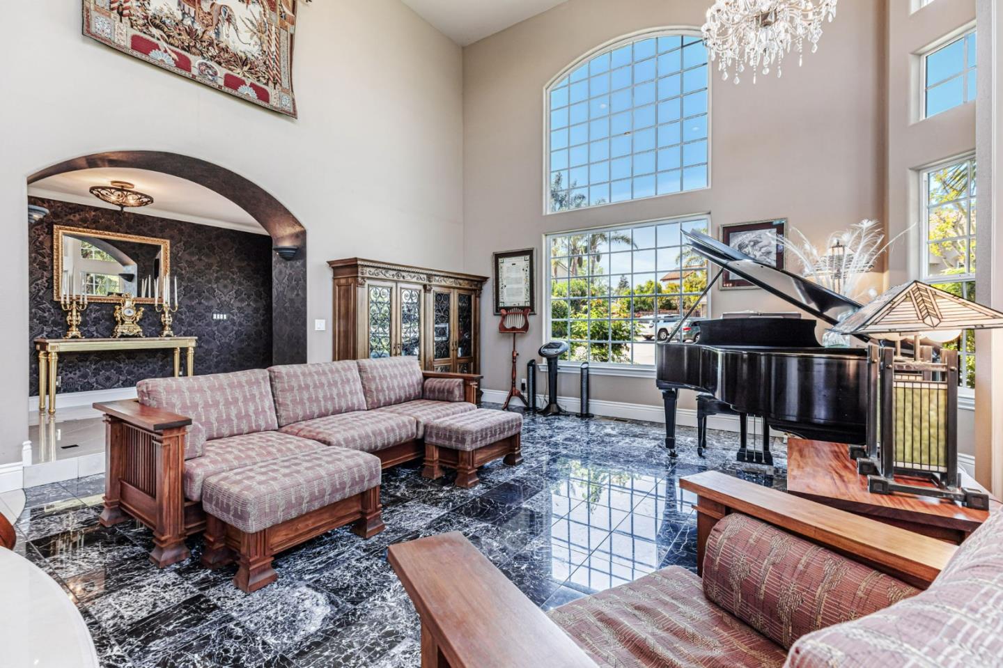 Detail Gallery Image 10 of 132 For 290 Bonnie Ln, Hollister,  CA 95023 - 4 Beds | 3 Baths