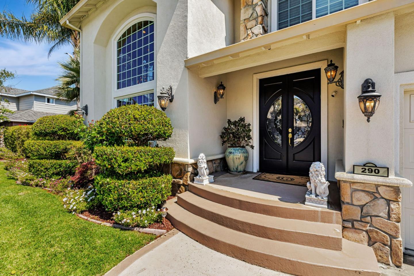 Detail Gallery Image 2 of 132 For 290 Bonnie Ln, Hollister,  CA 95023 - 4 Beds | 3 Baths