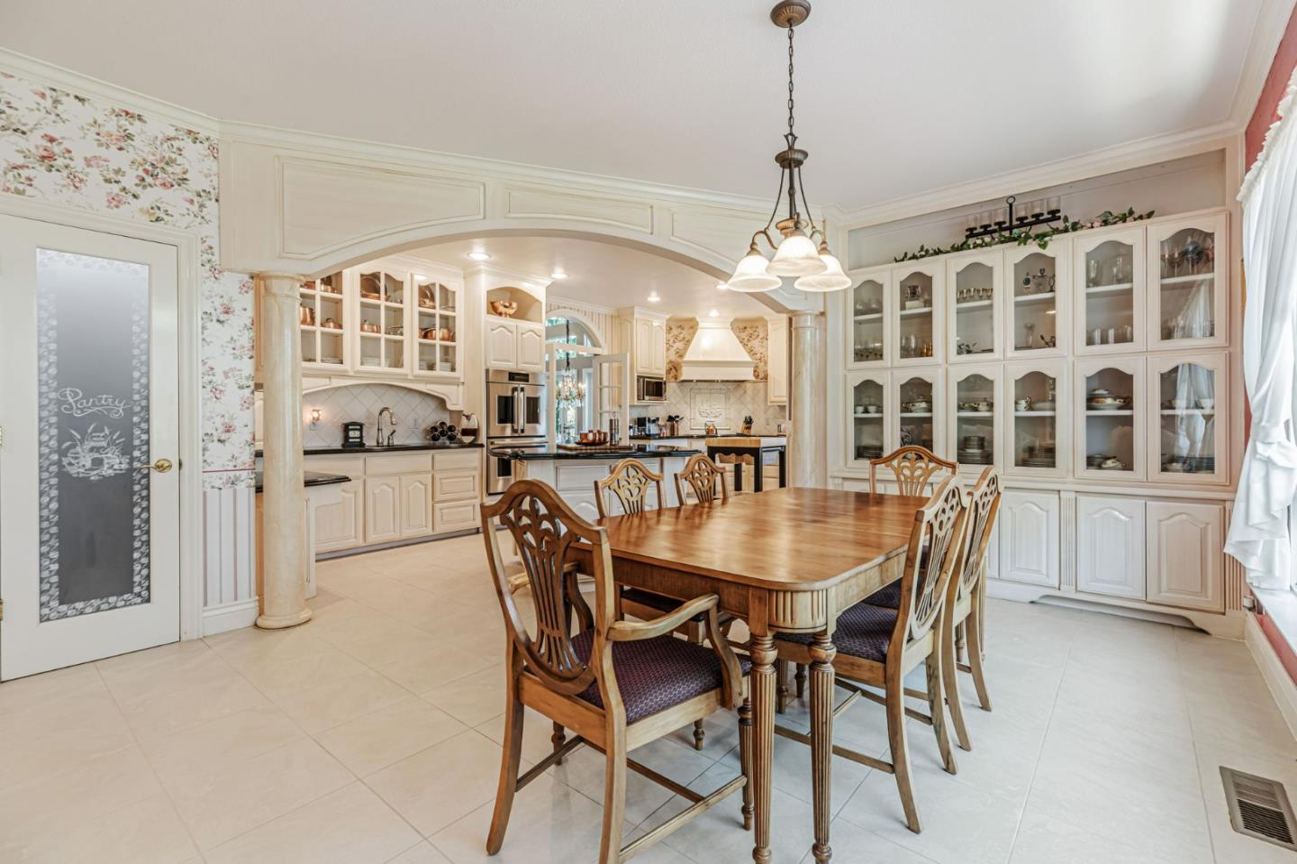 Detail Gallery Image 22 of 132 For 290 Bonnie Ln, Hollister,  CA 95023 - 4 Beds | 3 Baths