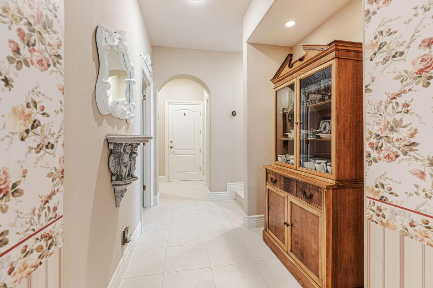 Detail Gallery Image 32 of 132 For 290 Bonnie Ln, Hollister,  CA 95023 - 4 Beds | 3 Baths