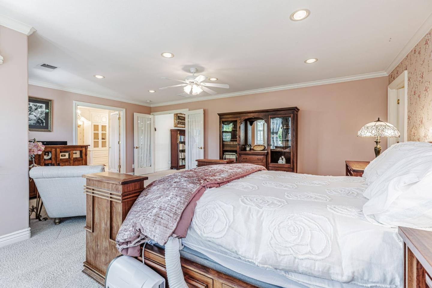 Detail Gallery Image 37 of 132 For 290 Bonnie Ln, Hollister,  CA 95023 - 4 Beds | 3 Baths