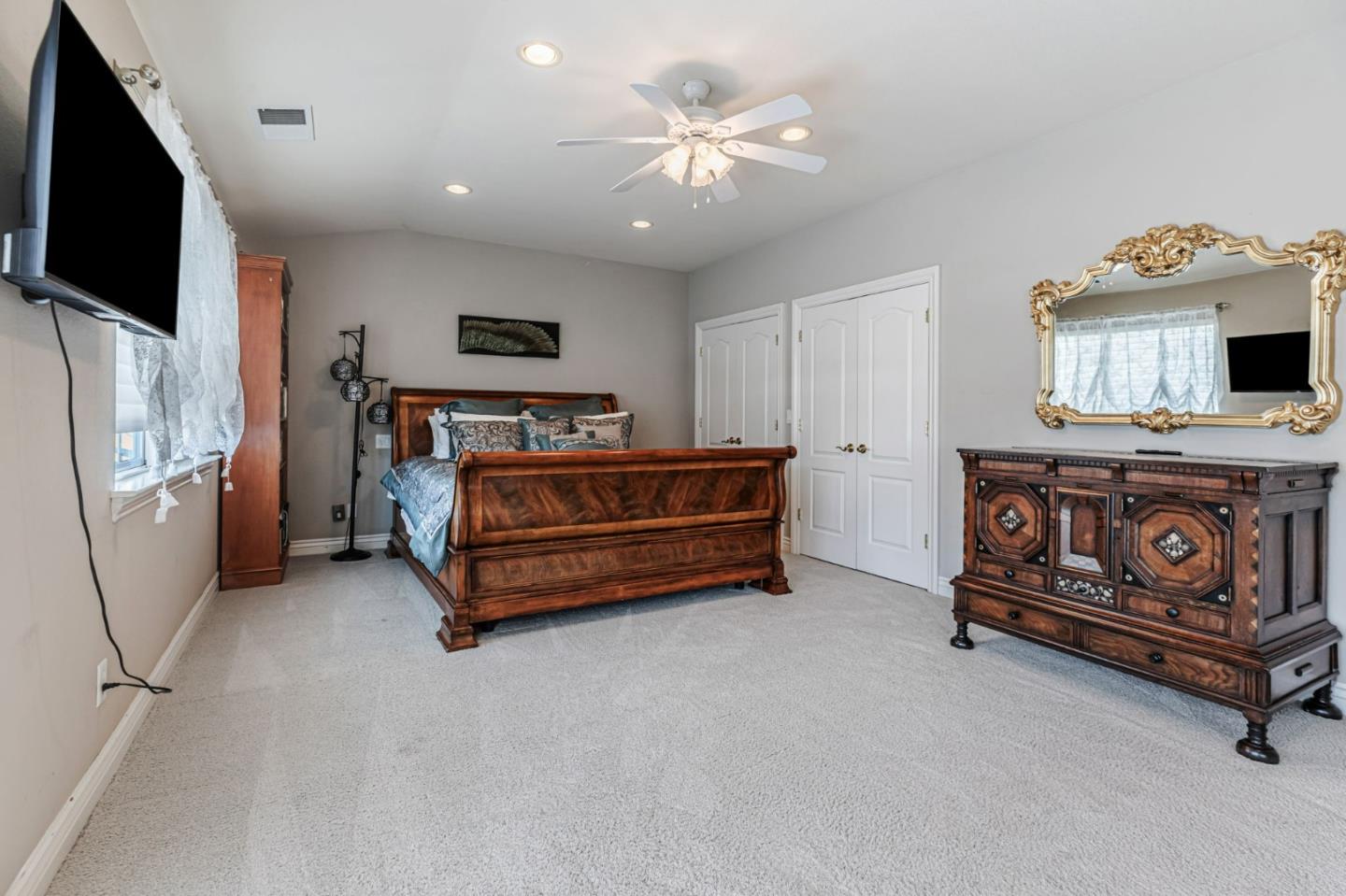 Detail Gallery Image 42 of 132 For 290 Bonnie Ln, Hollister,  CA 95023 - 4 Beds | 3 Baths