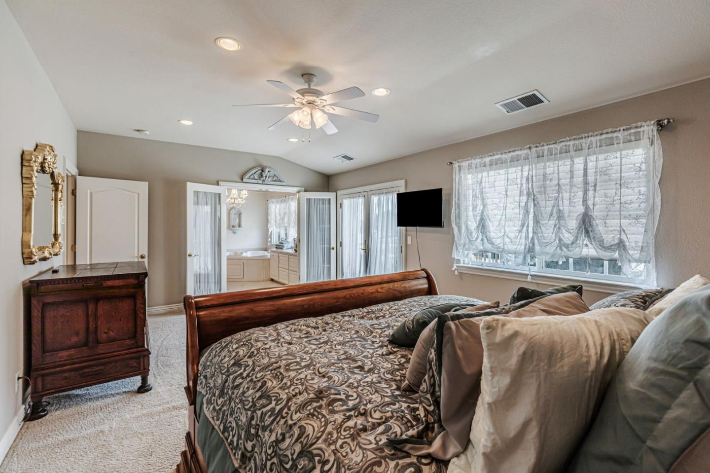 Detail Gallery Image 44 of 132 For 290 Bonnie Ln, Hollister,  CA 95023 - 4 Beds | 3 Baths