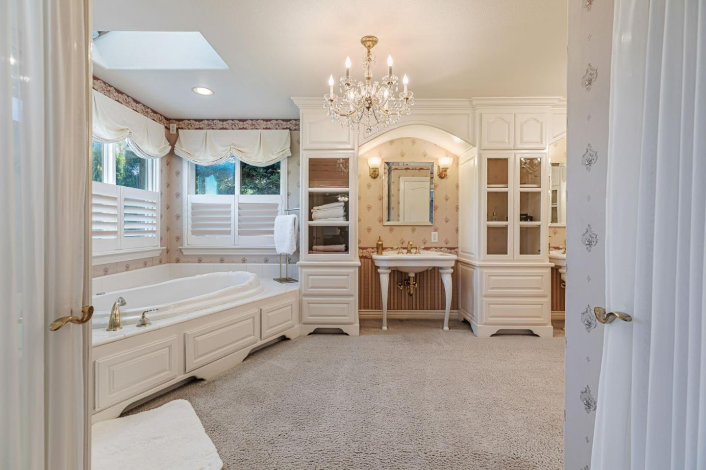 Detail Gallery Image 48 of 132 For 290 Bonnie Ln, Hollister,  CA 95023 - 4 Beds | 3 Baths