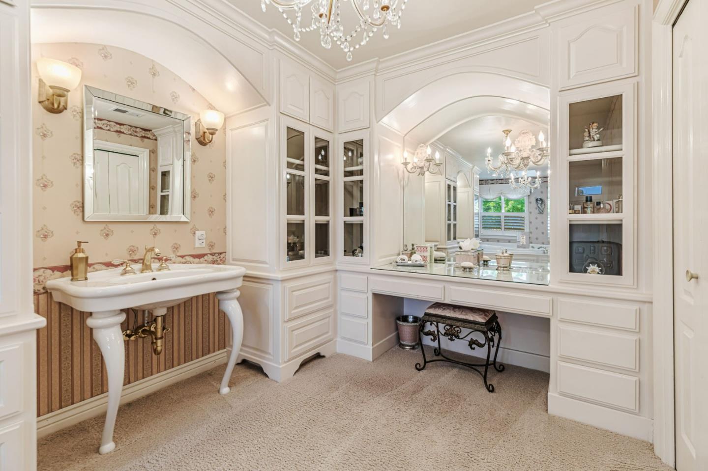 Detail Gallery Image 50 of 132 For 290 Bonnie Ln, Hollister,  CA 95023 - 4 Beds | 3 Baths