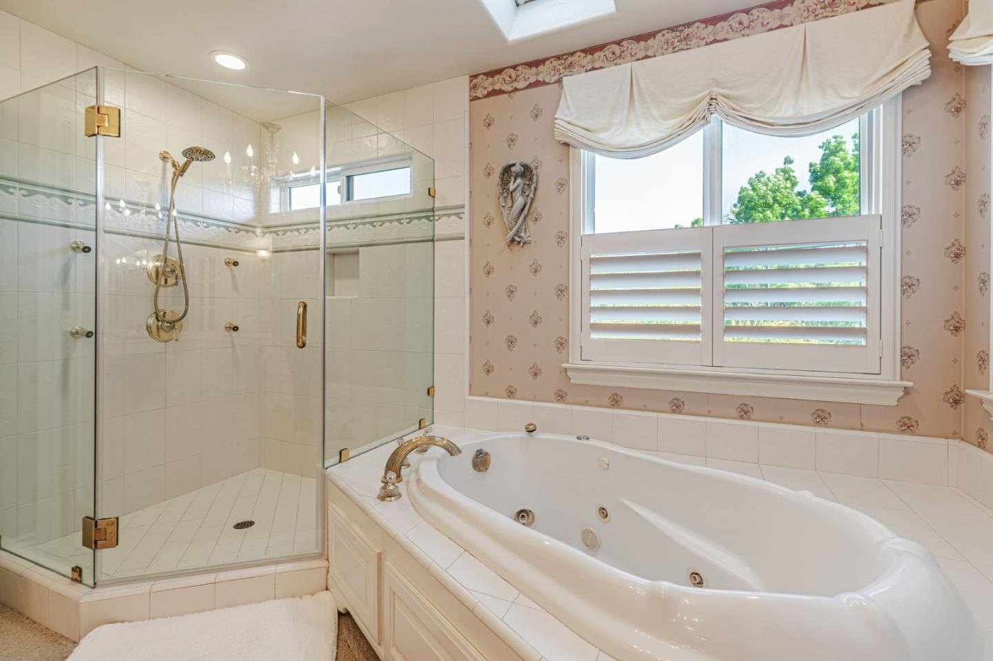 Detail Gallery Image 52 of 132 For 290 Bonnie Ln, Hollister,  CA 95023 - 4 Beds | 3 Baths
